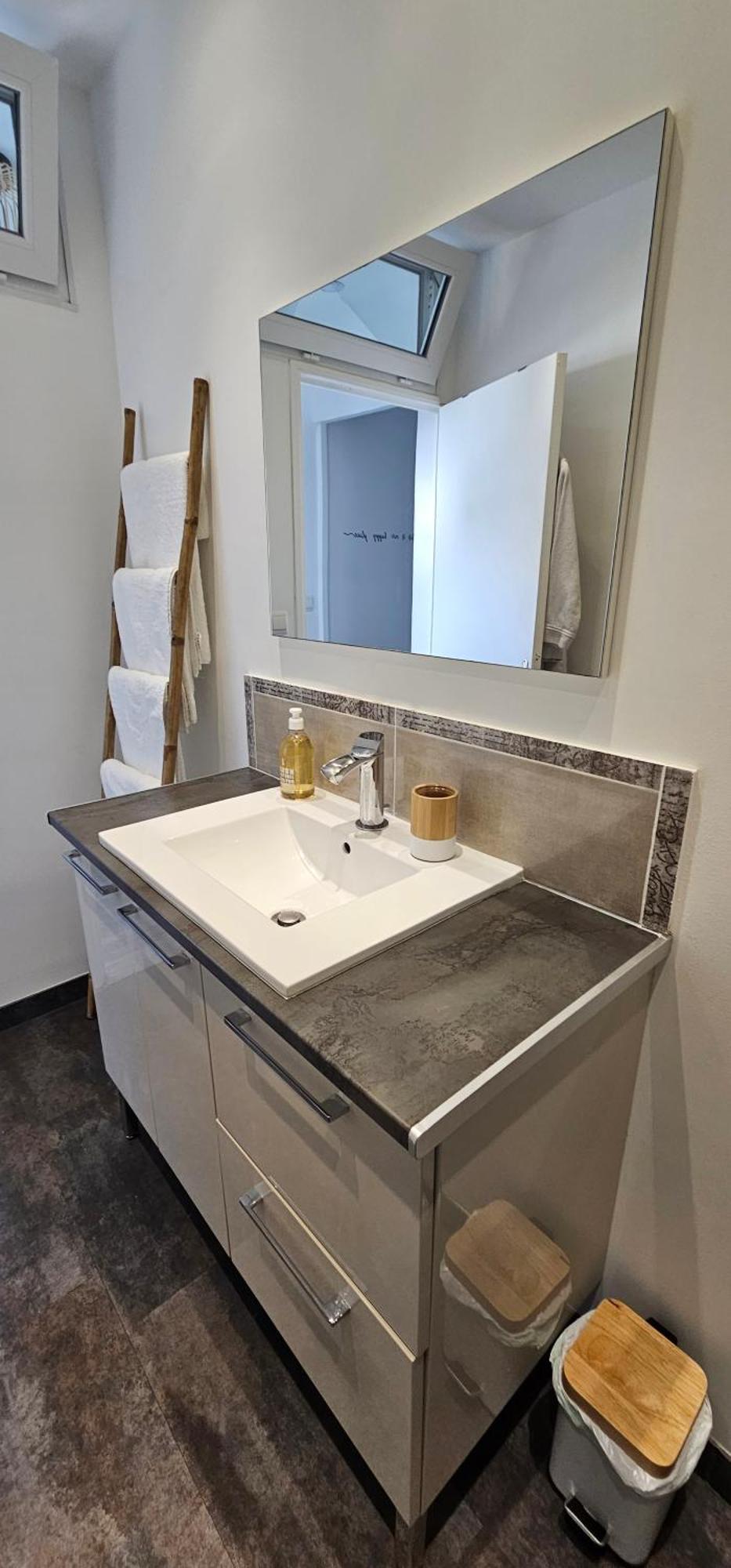 Apartment Maison Belle La Nuit Avec Jacuzzi Prive Allauch